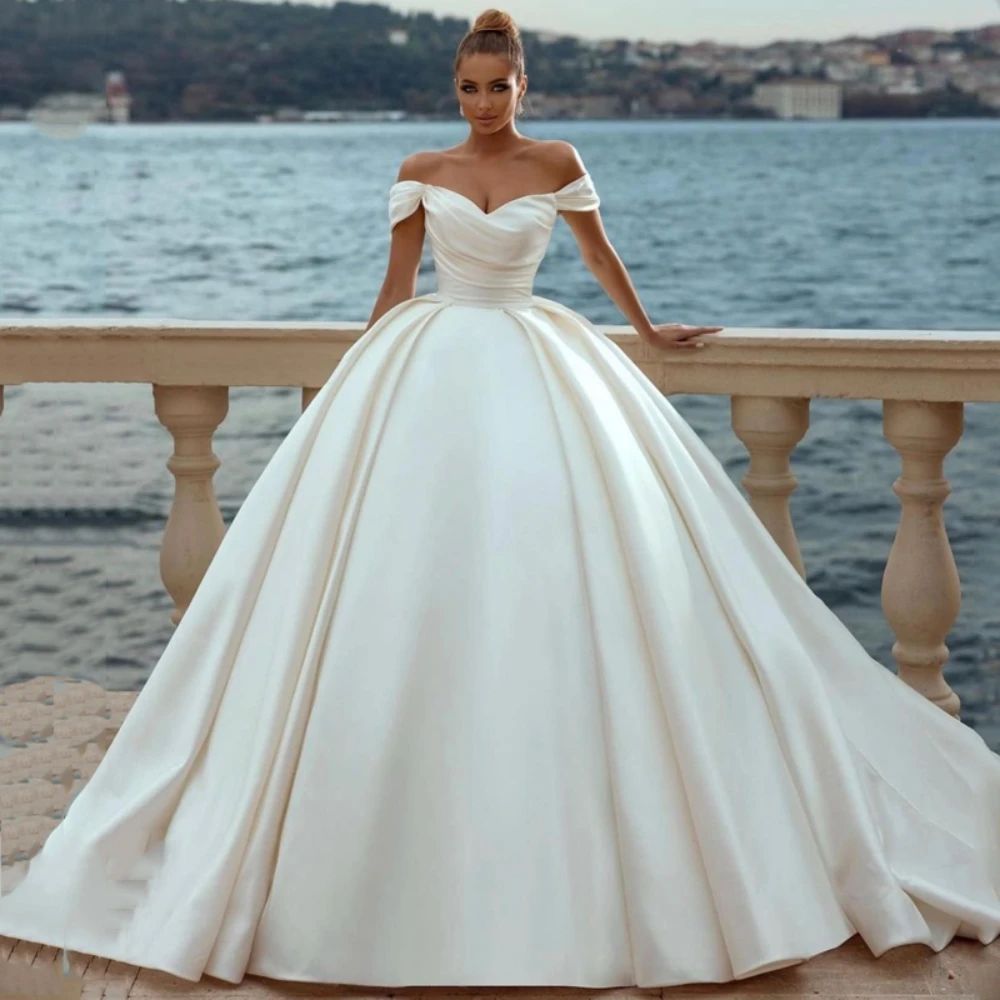 

Exquisite White Satin Wedding Dresses Fashion Off The Shoulder Pleat Sweep Train Ball Gowns Lace Up Back Elegant Bride Dresses