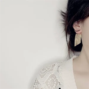 Anting-Anting Pernyataan Mode Anting-Anting Rumbai Bling Warna Emas Pernyataan Panjang untuk Wanita Hadiah Perhiasan Liontin Harian Pernikahan Wanita 10 anting rumbai emas penjualan terbaik - №