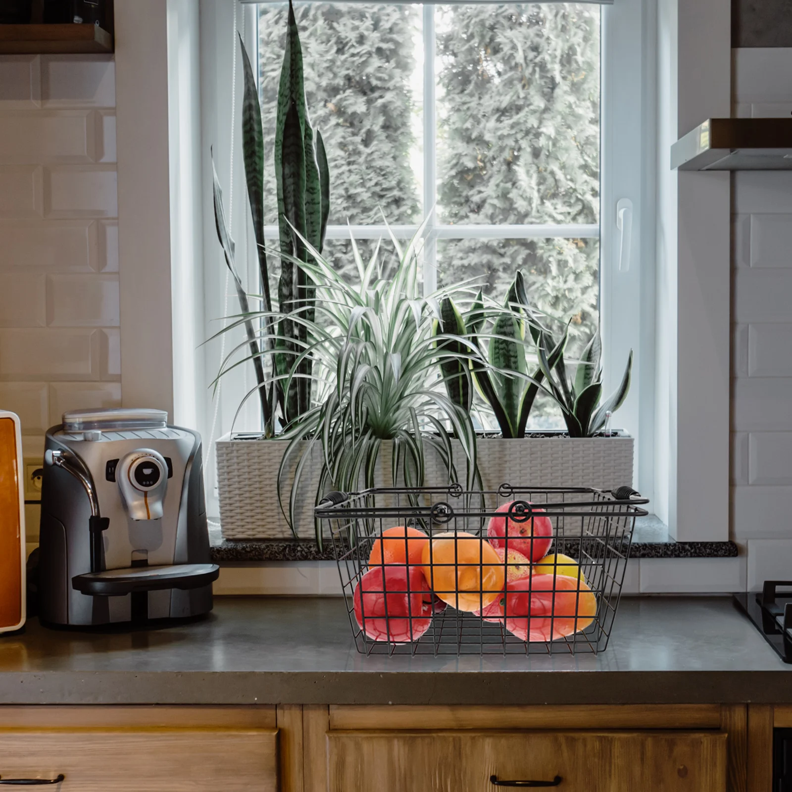 

Portable Metal Storage Basket with Handle Multi Purpose Kitchen Organizer for Fruits Spices Towels Anti Rust Household