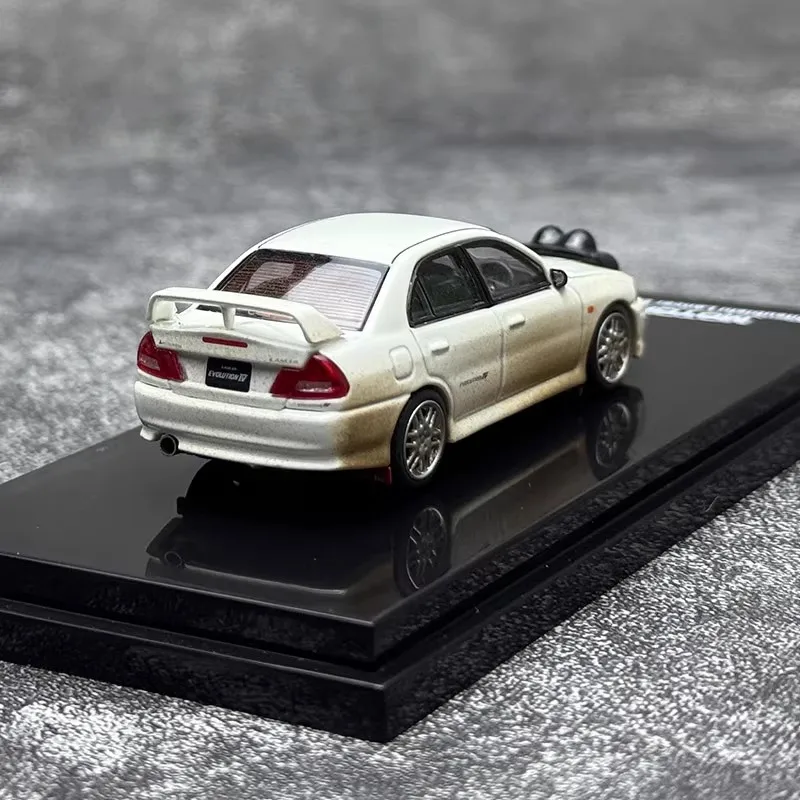 MH 1/64 ميتسوبيشي لانسر EVO IV نسخة الموحلة مع منافذ سبيكة سيارة نموذج غرفة عرض نموذج محاكاة جمع سيارات الصبي هدية