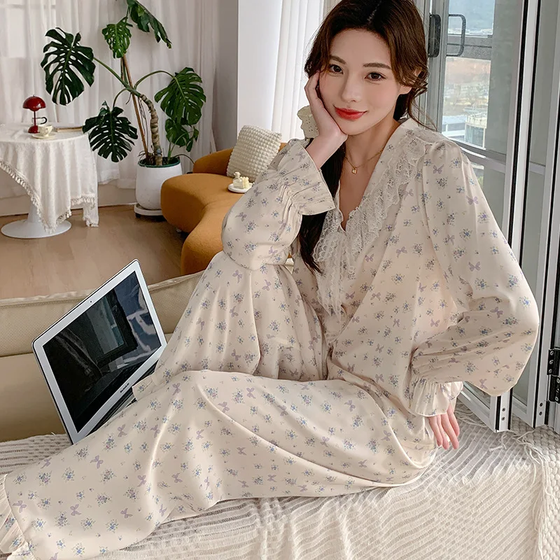 Sweet Lace V Neck Women Sleepwear Set Ice Silk Long Sleeve Sexy Pajamas Summer New Fashionable Light Luxury Home Clothes