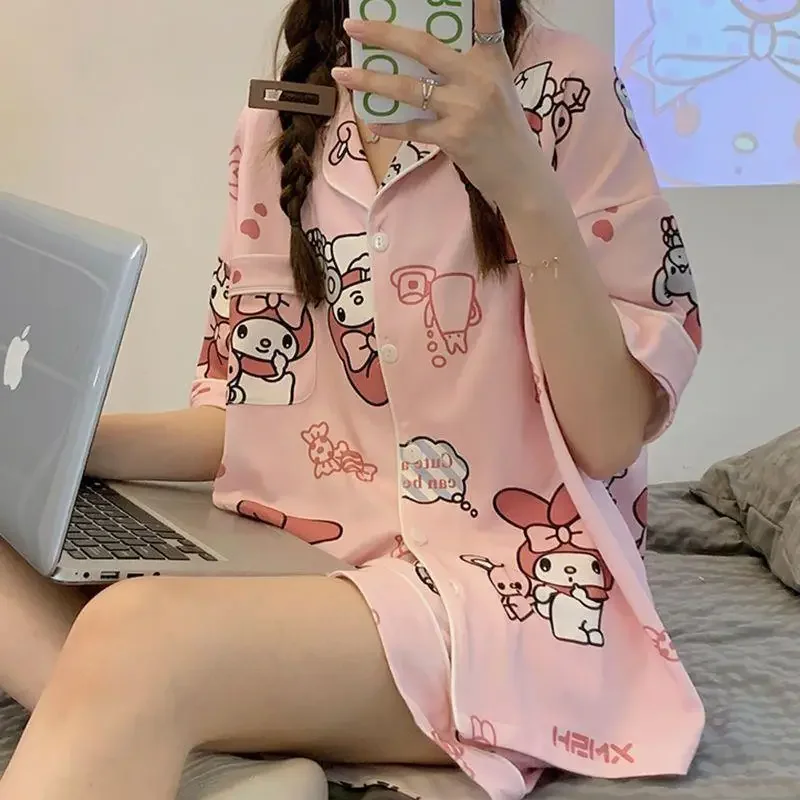 Sanrio neue Melodie Seide Pyjamas Frauen niedlichen Cartoon lässig und bequem cool atmungsaktiv leichte Home Frauen Pyjamas