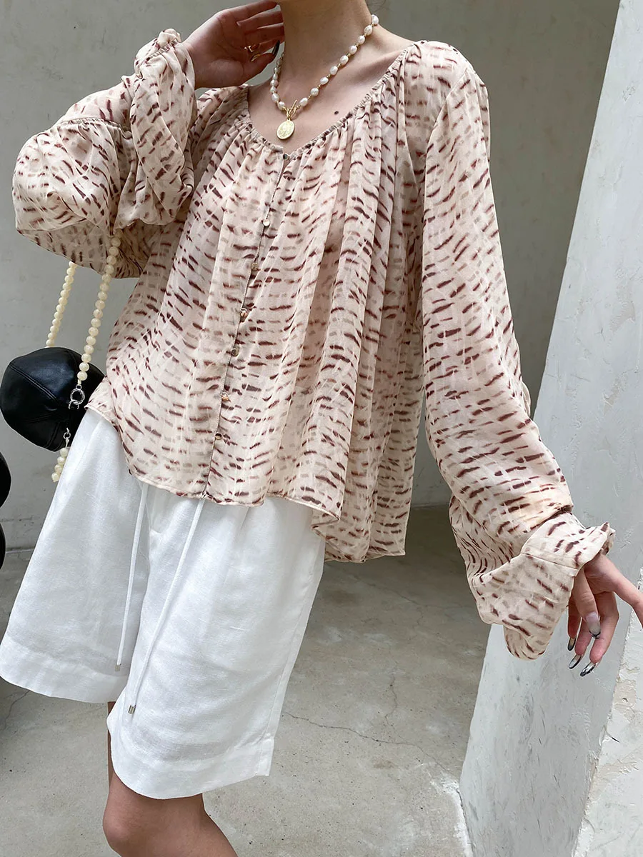 Sommerliches Damen-Shirt mit lässigem Muster, V-Ausschnitt, lockerer und atmungsaktiver Laternenärmel – Detail 16