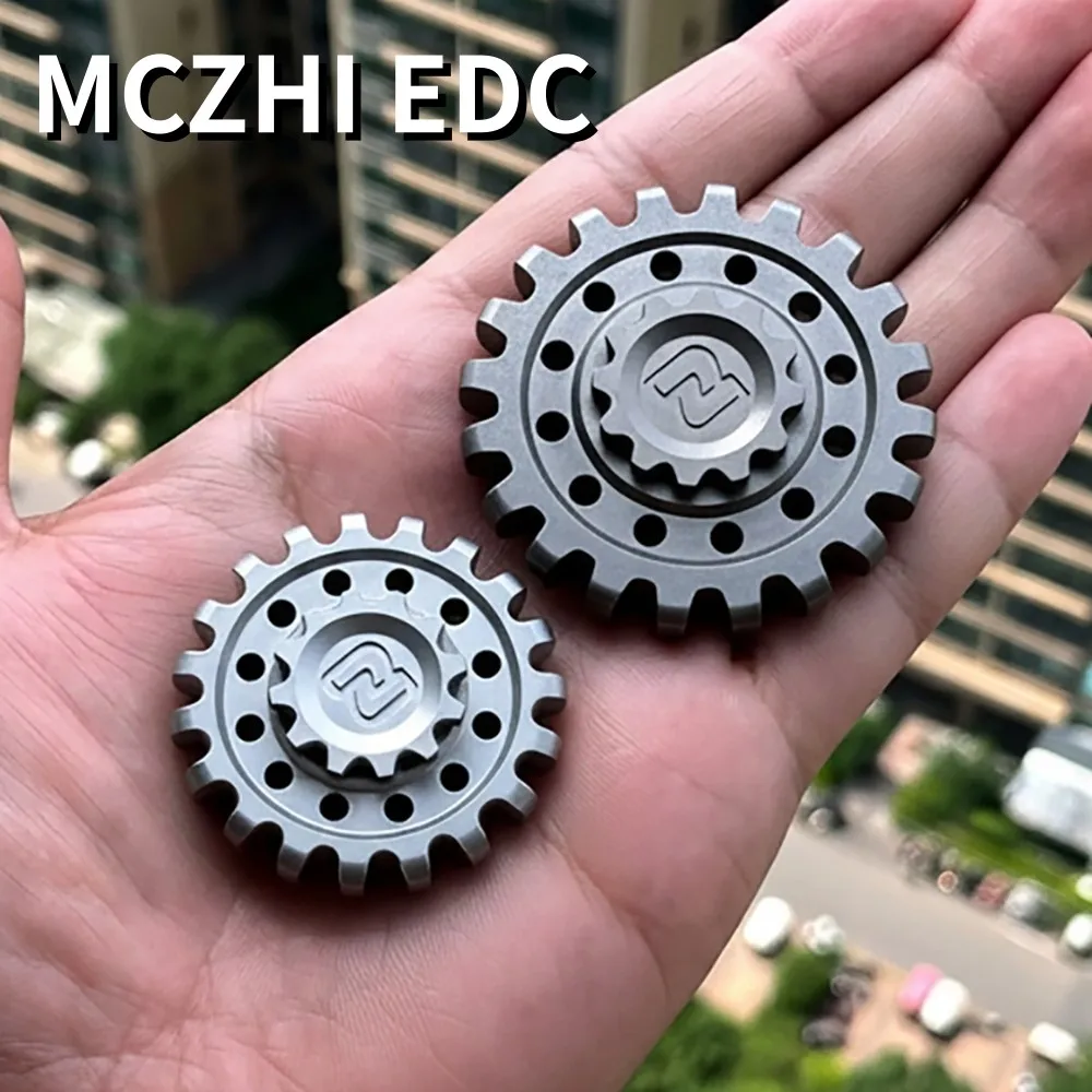 MCZHI EDC Fidget Spinner Geisterzähne Edelstahl Titan Stressabbau Spielzeug Zappelspielzeug für Erwachsene Büro Schreibtischzubehör