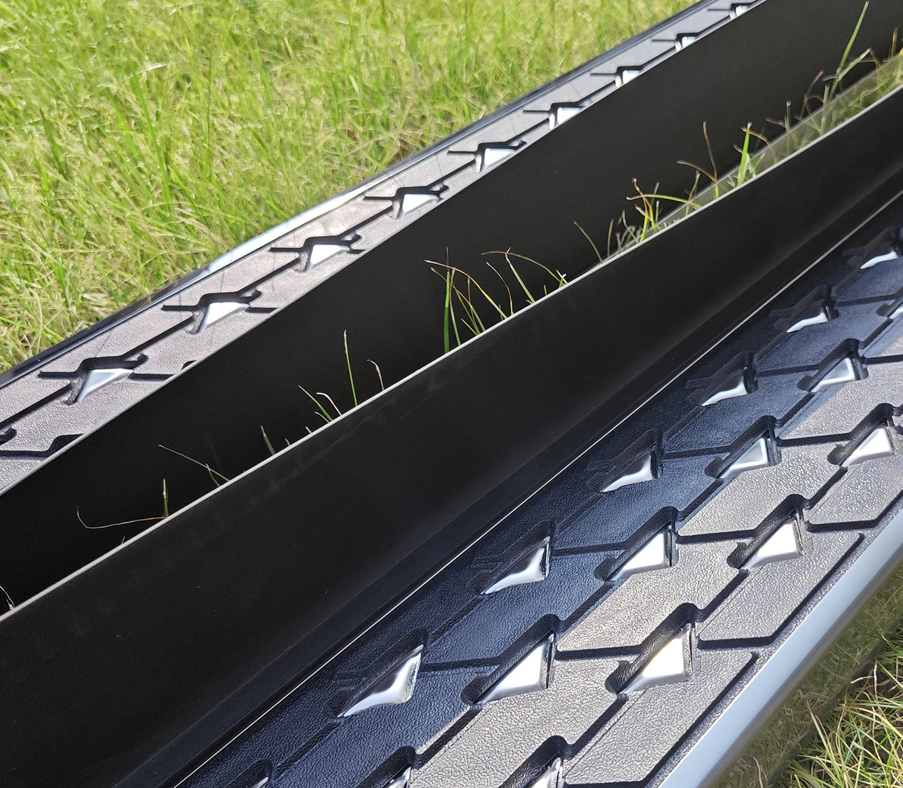 2 قطعة مناسبة لسيارة Ford Escape 2020-2025 لوح الجري خطوة جانبية Nerf Bar