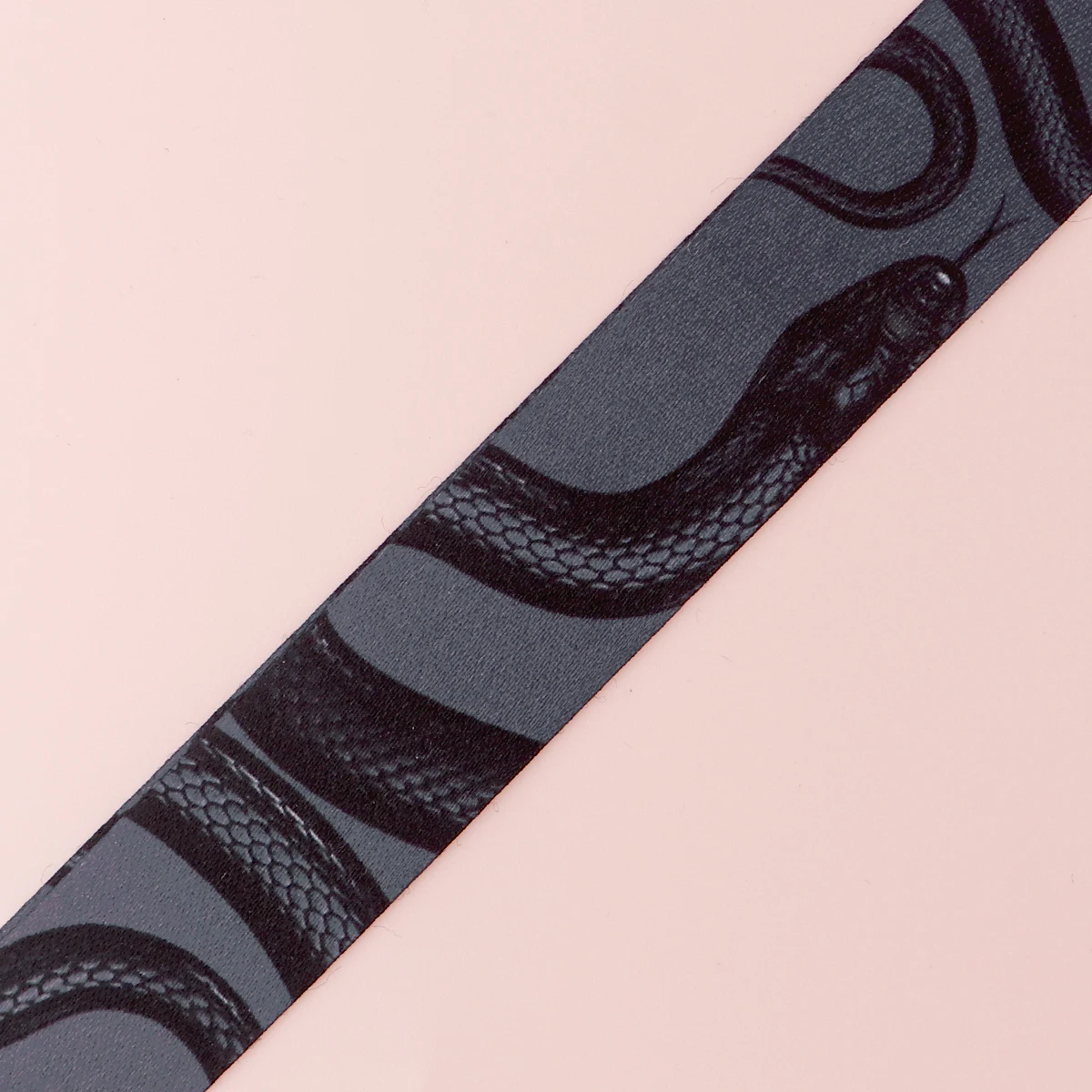 Gothic Schlange Lanyards für Schlüssel Neck Strap ID Karte Gym Handy Straps USB Abzeichen Halter DIY Hängen Seil Telefon Zubehör