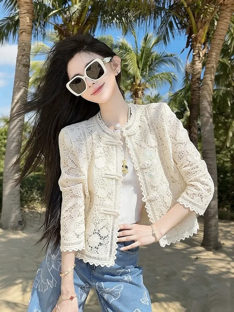 Unique and Beautiful New Chinese White Lace Jacket Women's 2026 Spring with A Light Luxury and High-end Feel Versatile Short Top