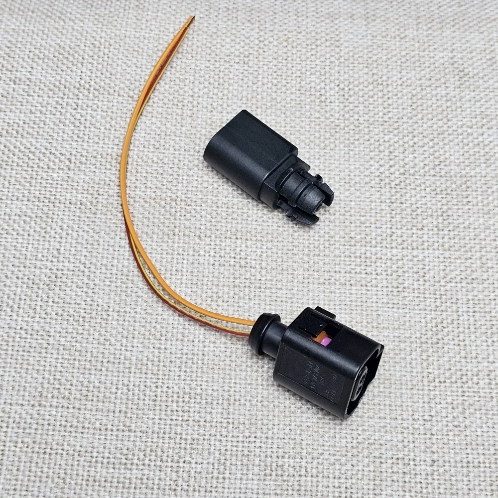 6RD820535 For VW Passat Polo Tiguan Santana CC Jetta MAGOTAN Golf Superb Sagitar Outside Air Temperature Sensor 8Z0820535