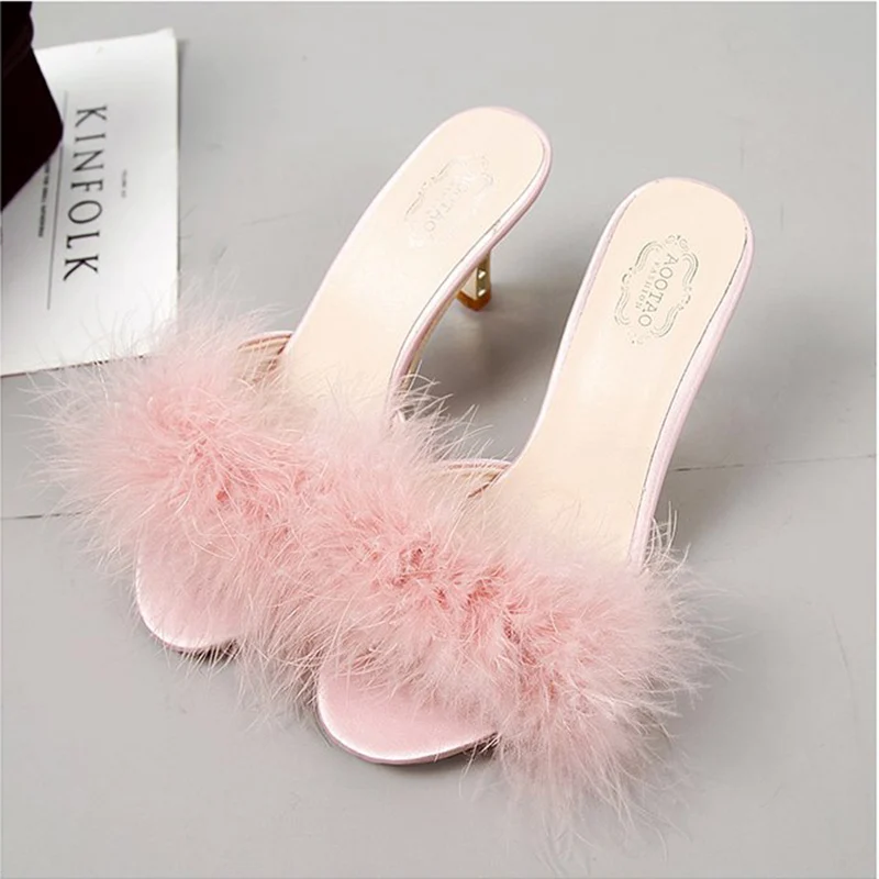 Women Slippers Summer 2022 New Fashion Hairy Stiletto Sandals Slippers Women Word Drag Open Toe Wear High Heel Slippers Women