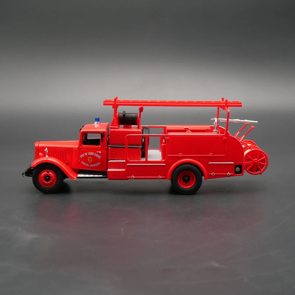 Diecast Ixo 1:43 Scale Citroen P45 Citroen Fire Engine Pump Truck Alloy Car Model Collectible Toy Gift Souvenir Display Ornament