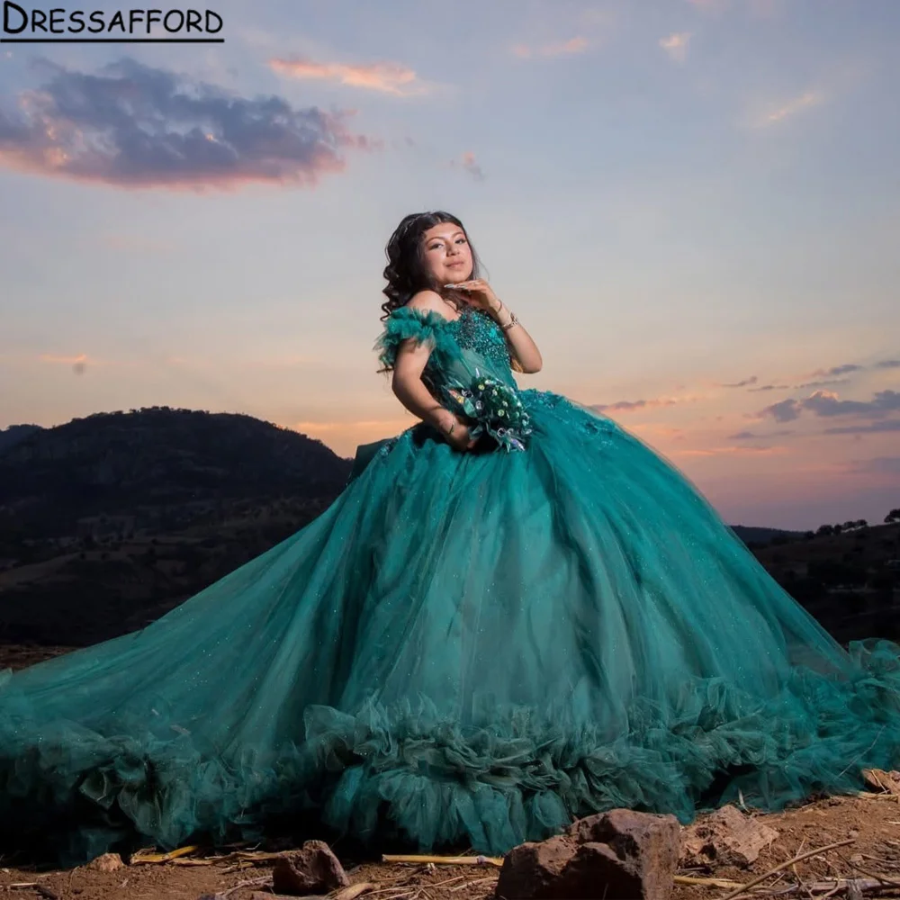 Green Off The Shoulder Sweetheart Quinceanera Dress 2026 Appliques Lace- up Ball Gown 15 Year Old Dress Graduation Customized
