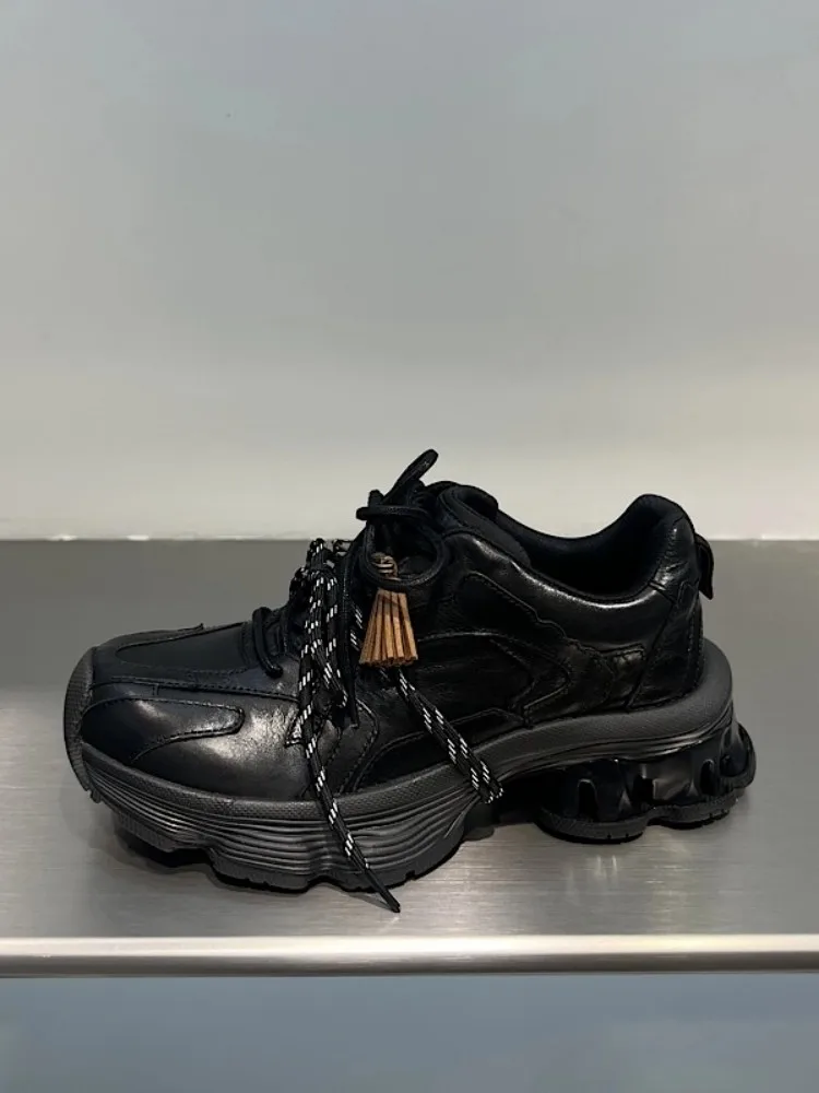 الخريف النساء حقيقية جلد البقر مضخات جولة تو الدانتيل متابعة سميكة سوليد أحذية الارتفاع زيادة منخفضة قطع أحذية غير رسمية أعلى جودة