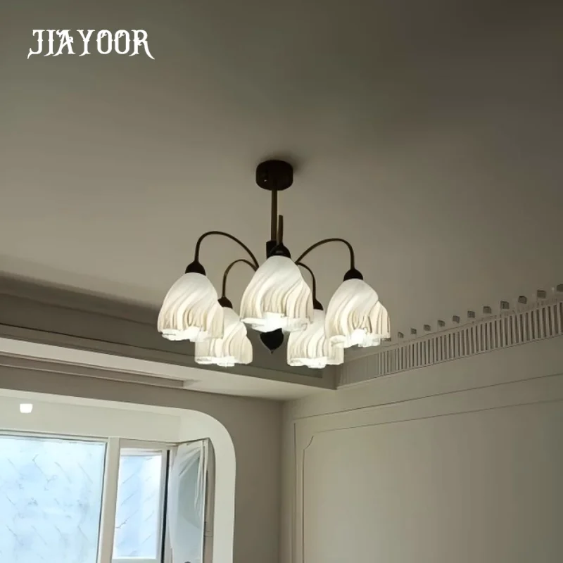 تنورة منتفخة فرنسية كلاسيكية من خشب الجوز الصلب كريمي قلادة ضوء غرفة المعيشة قاعة الضوء الرئيسي لحماية العين على الطراز العتيق الراقية #6