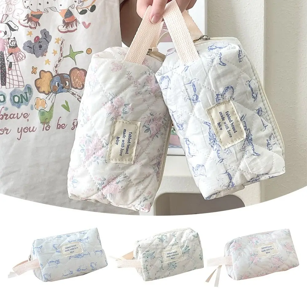 

Floral Puffy Quilted Makeup Bag Cotton Flower Printed Toiletry Organizer Large Capacity Storage Bags for Women Lady Girl Travel