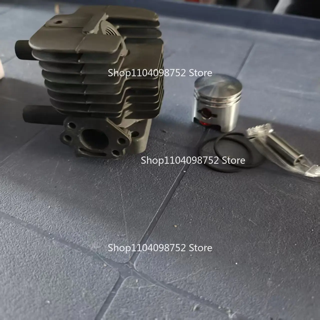 Cylinder Piston Kit for Shindaiwa Shindaiwa DH230 C230 AH230 AH231 AHS231 LE230 LE231 P230 P231 TCX230 X230 T231 M230