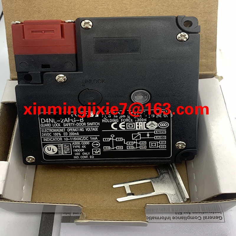 New Original Safety Door Lock In Stock D4NL-2EFA-B D4NL-4EFA-B D4NL-2EFG-B D4NL-4EFG-B D4NL-1EFG-B Integrated circuit