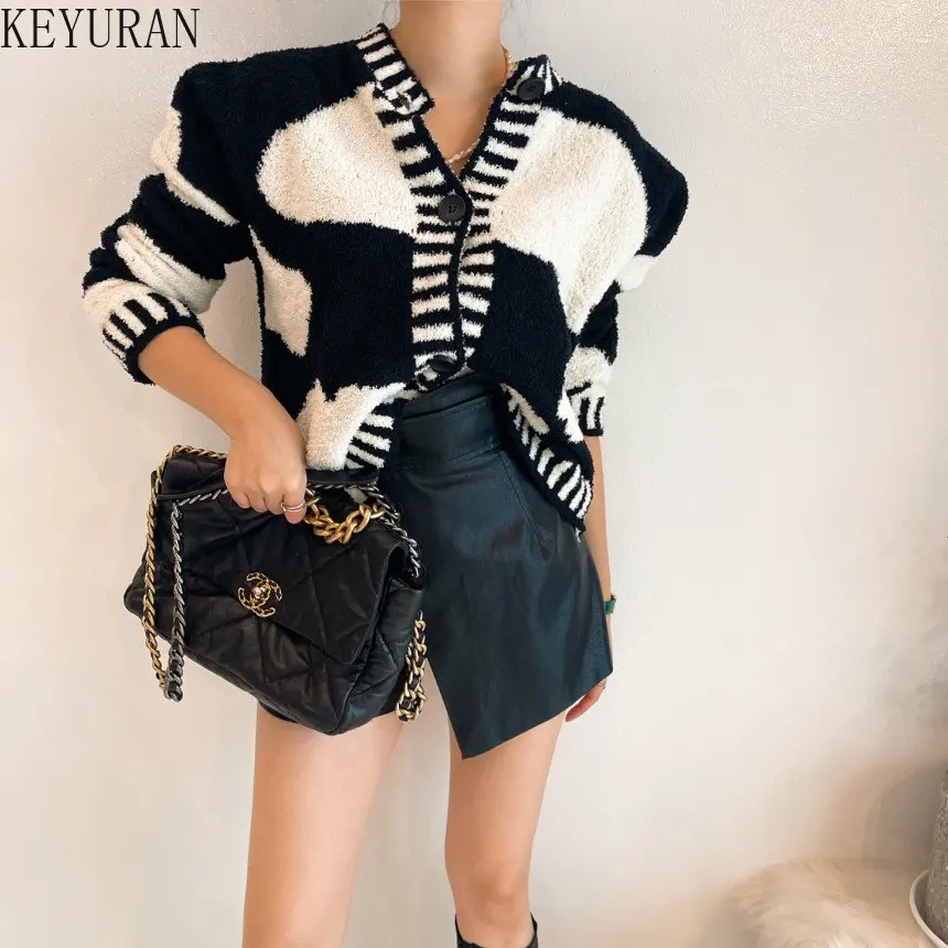 2024 Autumn Winter Contrast Color Knitted Sweater Women Korean Chic O-Neck Single-breasted Button Thick Sweaters Cardigan Coat