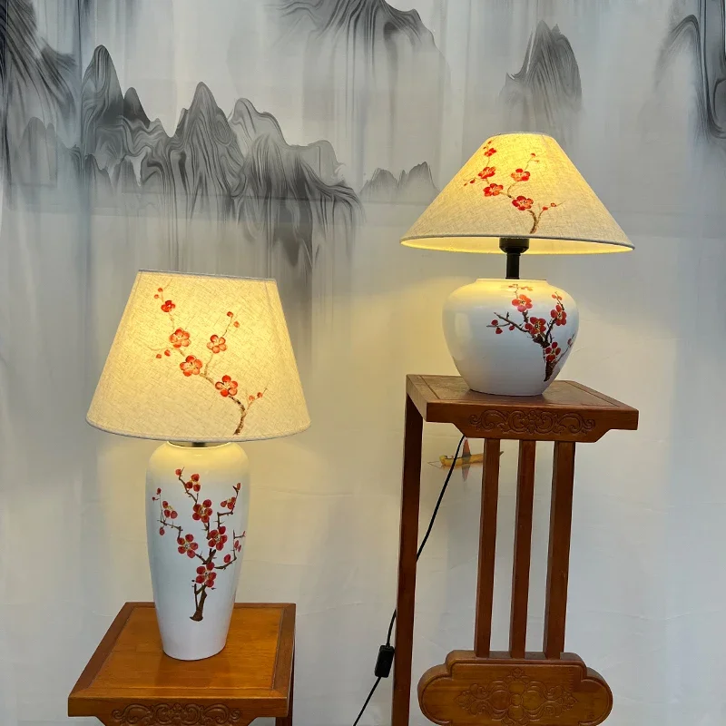 

Art desk lamp Bedside table Ceramic Pottery pot Middle antique desk White desktop Decorative atmosphere
