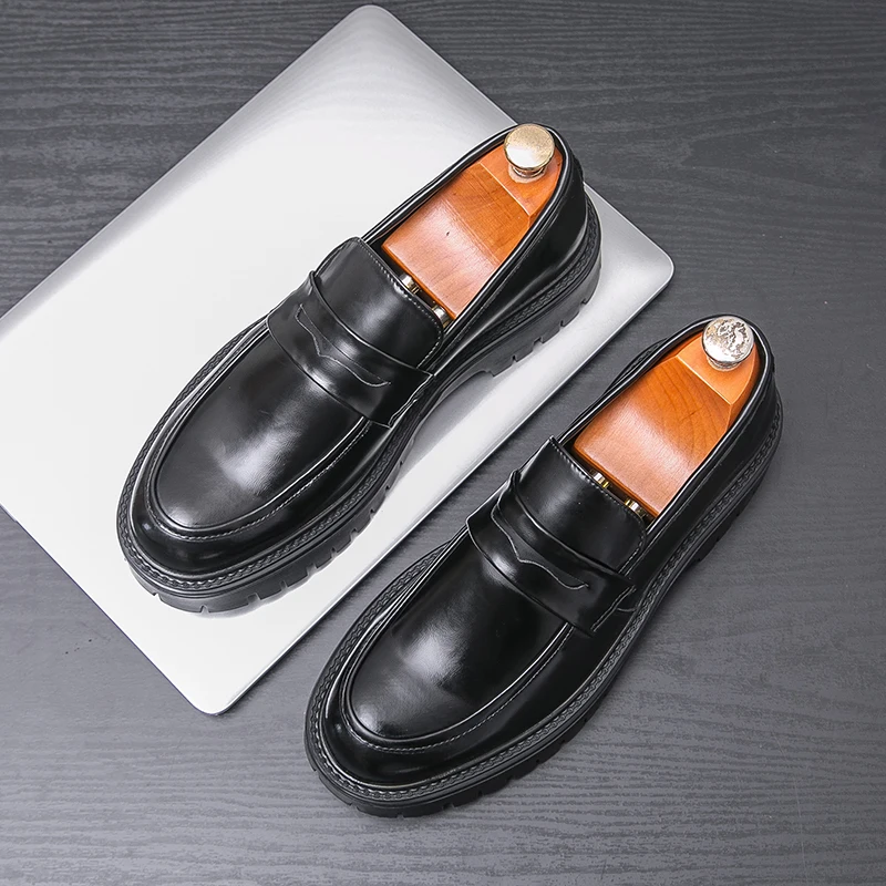 

Classic Men Fashionable Loafers Black Pink Flat-heeled Men Thick-soled Anti-slip High-end Leather Shoes for Gentlemen Size 38-44