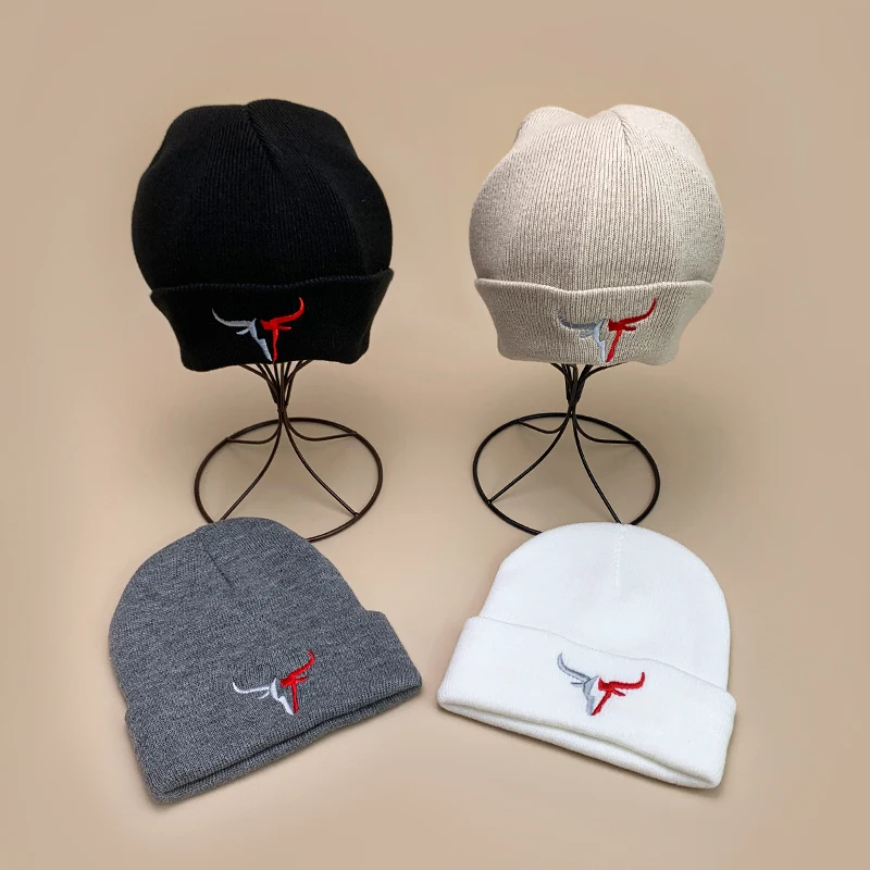 

Hip Hop Bull Embroidery Knitted Hats Autumn and Winter New Unisex Personal Warm Simple Versatile Outdoor Fashion Sports Beanies