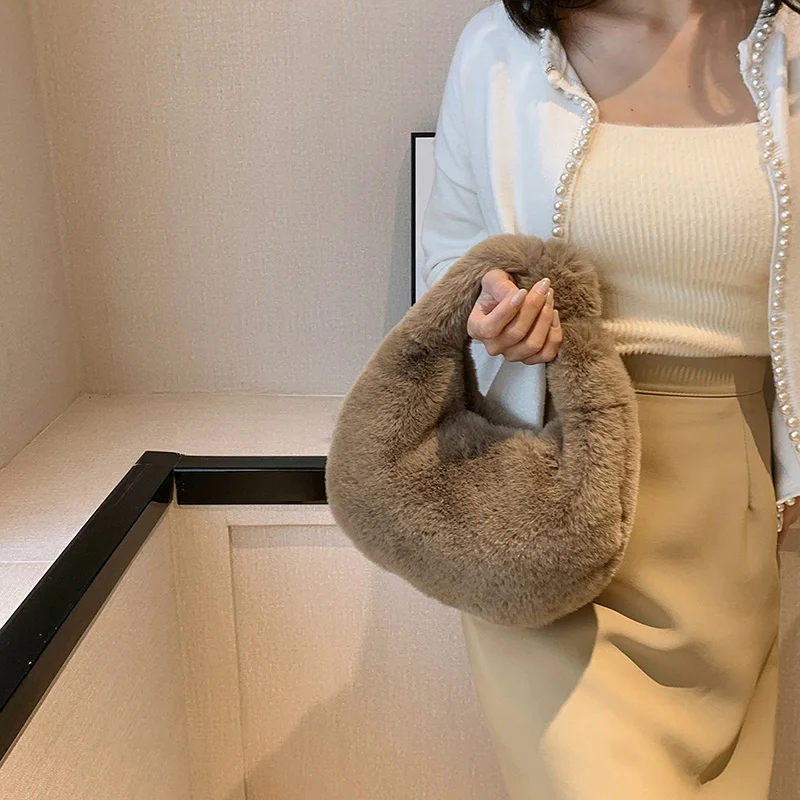 Solid Color Plush Dumpling Bag Simple Style Niche Design Faux Fur Handbag Tote Small Women\'s Underarm Hobo Bag
