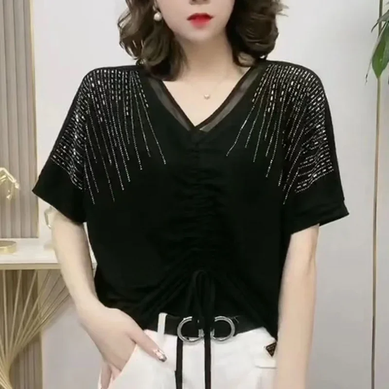 

Stylish V-Neck Spliced Lace Up Bow Shirring Diamonds Blouse Women's Clothing Summer New Casual Pullovers Office Lady Shirt Z149