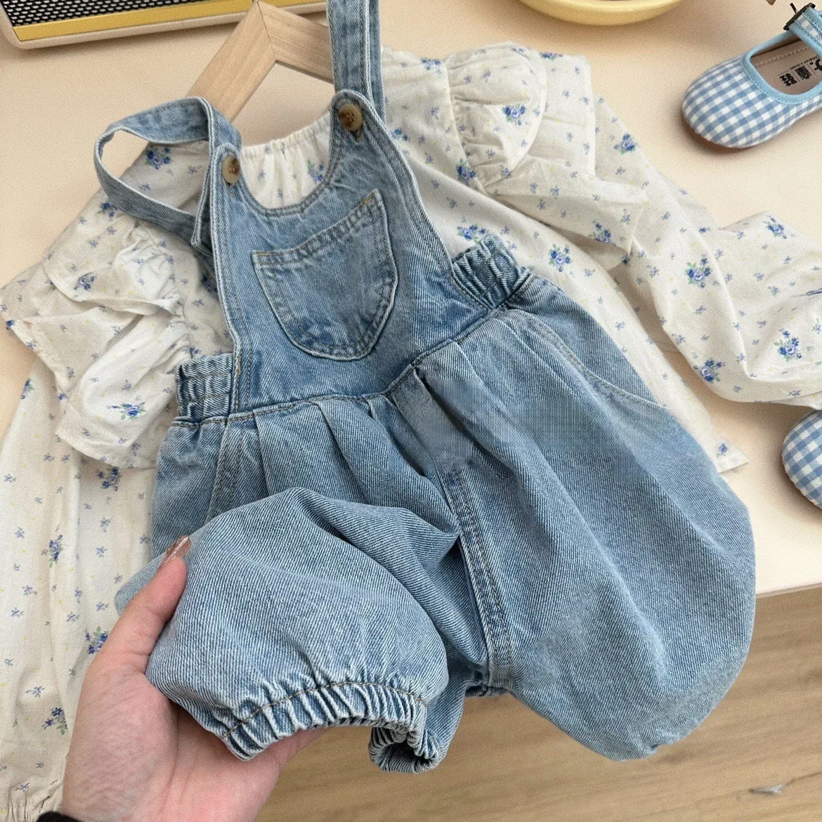 

Children Girl Clothes Set 2-7Years Princess Kids Long Sleeve Flower Tops+Denim Suspender Shorts 2PCS Party Set New Spring Summer