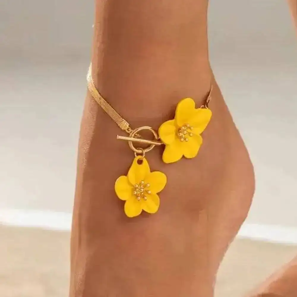 

KunJoe 3 Colors Elegant Chic Flower Pendant Anklet for Women Vacation Daily Wear Summer Boho Foot Chain Party Y2K Jewelry Gifts