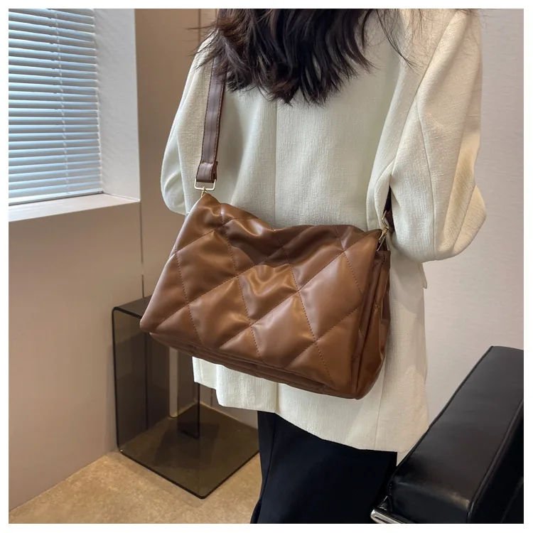 حقيبة يد عصرية رائجة، حقيبة كتف عريضة متعددة الاستخدامات كاجوال، حقيبة نسائية ذات سعة كبيرة #5