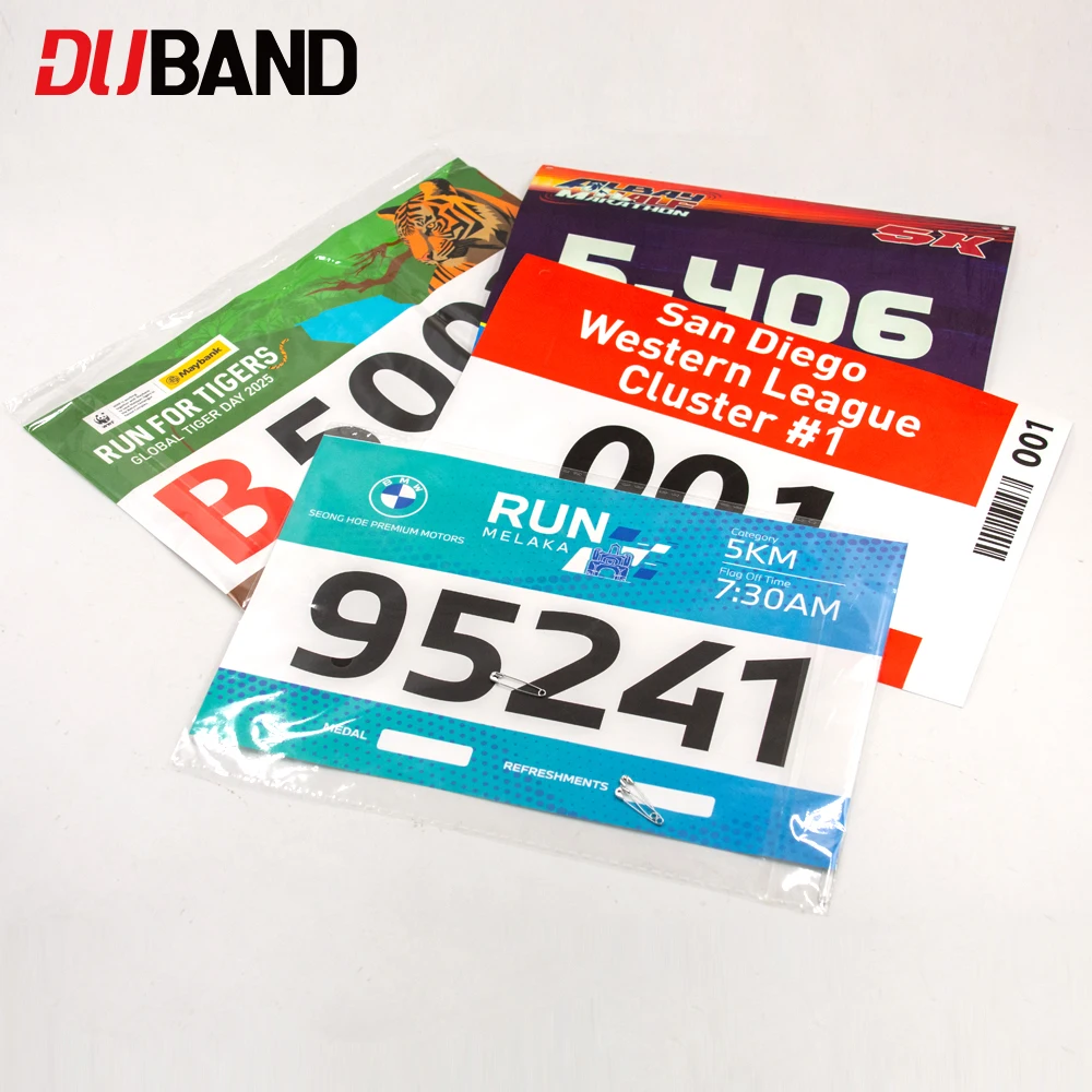 Bavaglini da maratona personalizzati con spille da balia Etichette numeriche impermeabili resistenti allo strappo per eventi di corsa