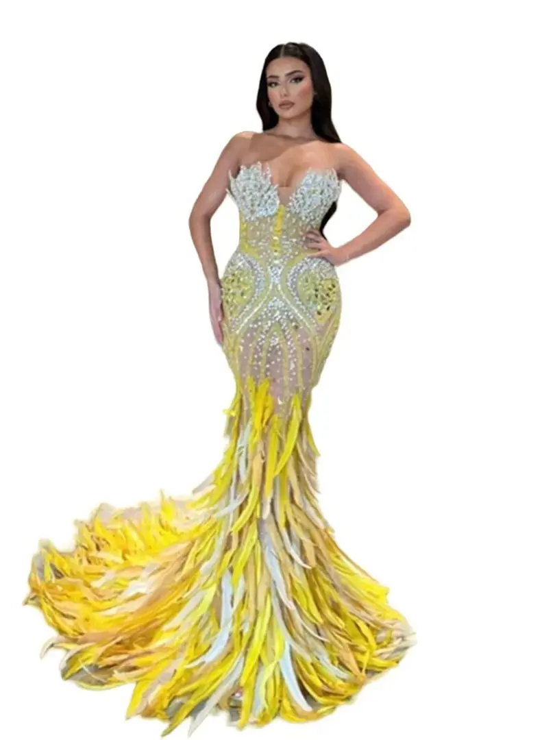 Luxury Feathered Mermaid Prom Dresses Beads Rhinestones Long Evening Dress For Women Strapless Custom Made Party Gown