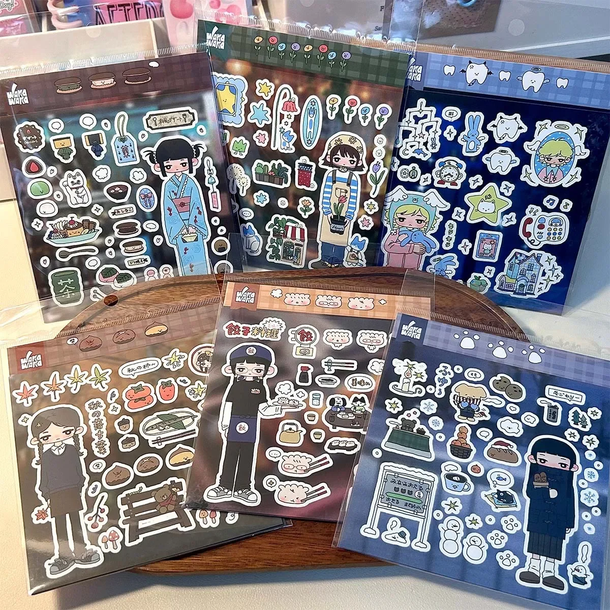 Gewoon in de tijd voor de eerste sneeuw Karakterstickers Schattig meisje Handboek Materiaal Collage Mobiele telefoon DIY Decoratie