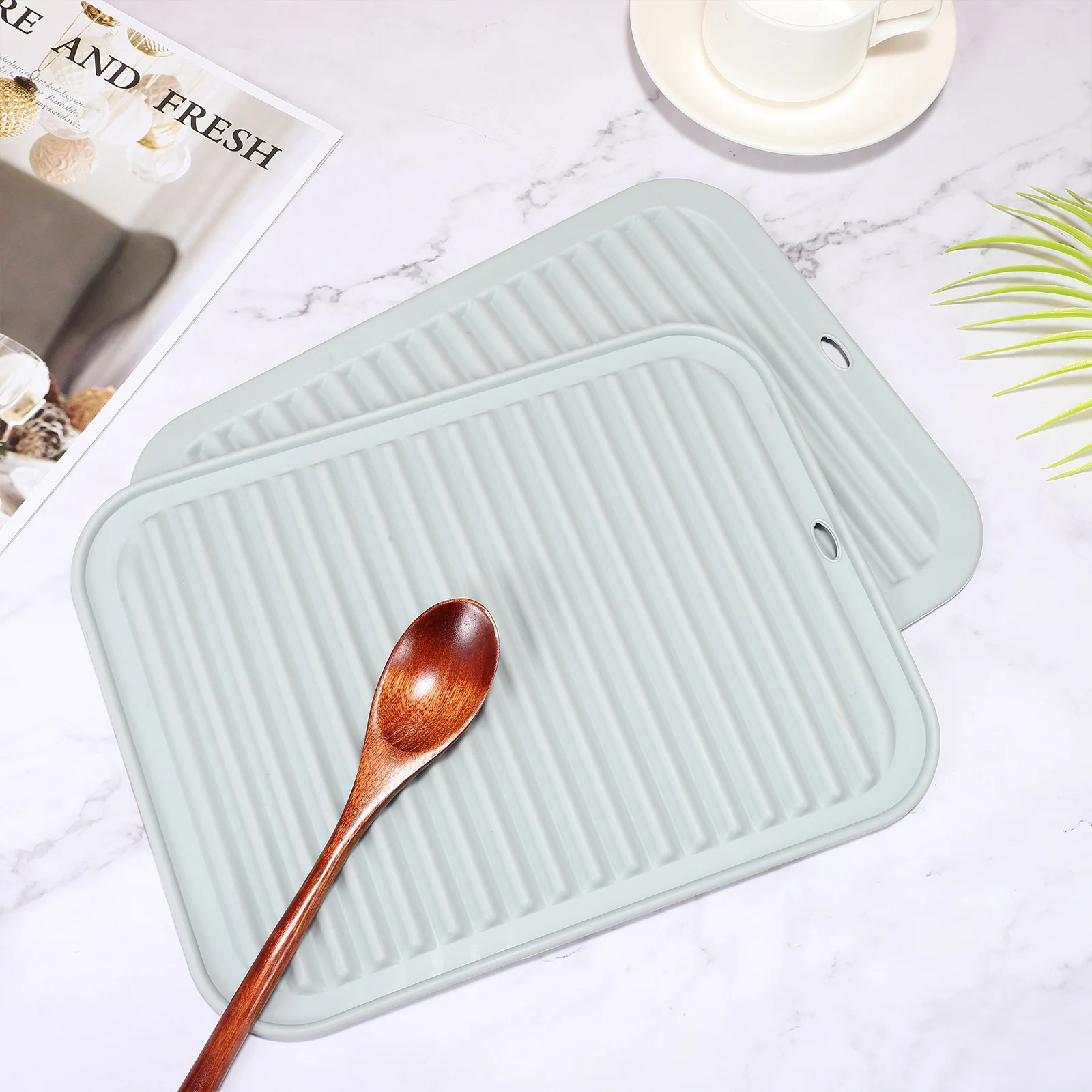

2 Pcs Heat Resistant Table Mats Silicone For Hot Dishes Insulated Kitchen Trivets Shallow Gray Rectangle Durability