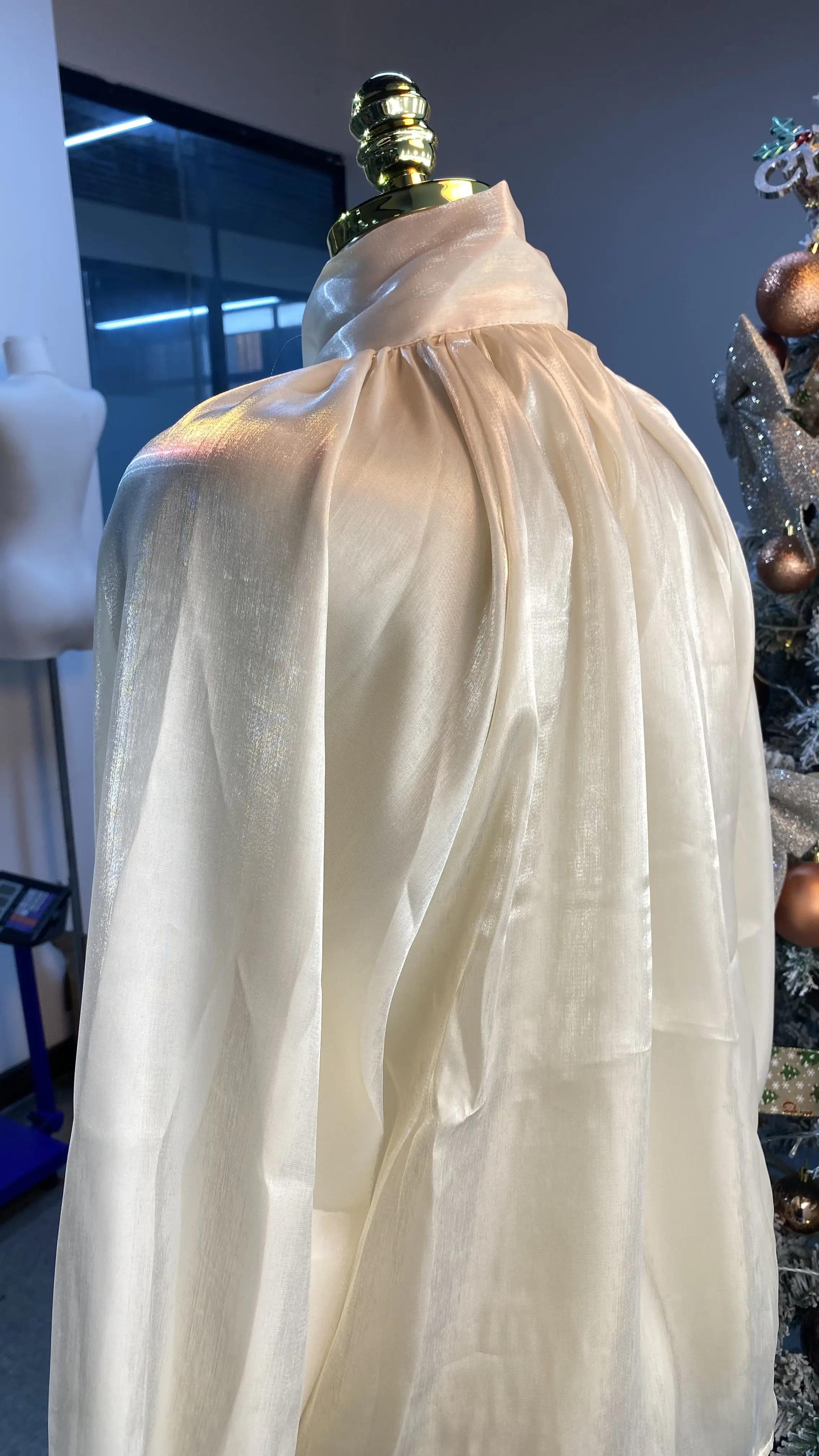 秋の女性用長袖シャツ、無地カジュアルシャツ、女性用エレガントな服。-GZXX441