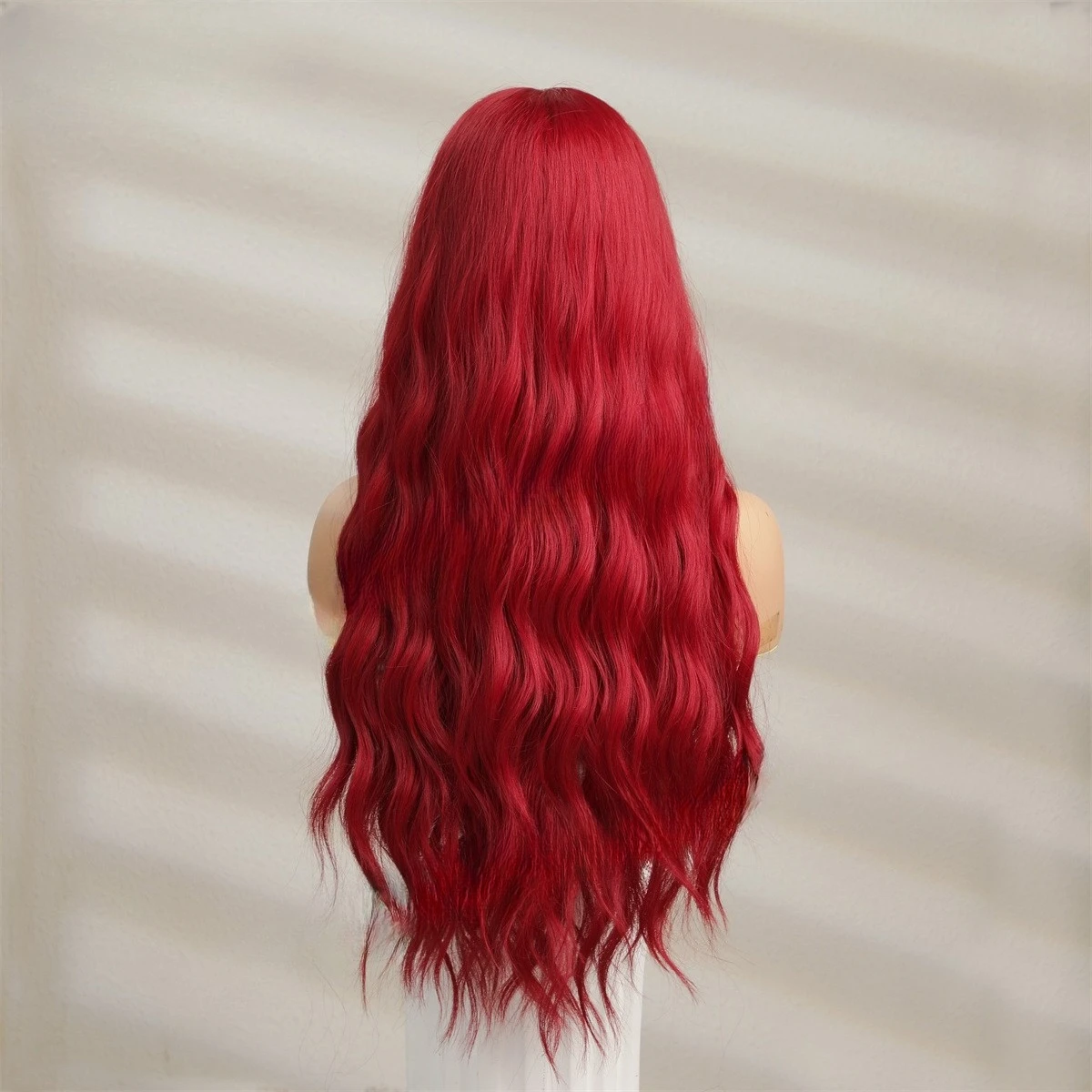 Рисунок 3 - Новые парики, длинные вьющиеся волосы