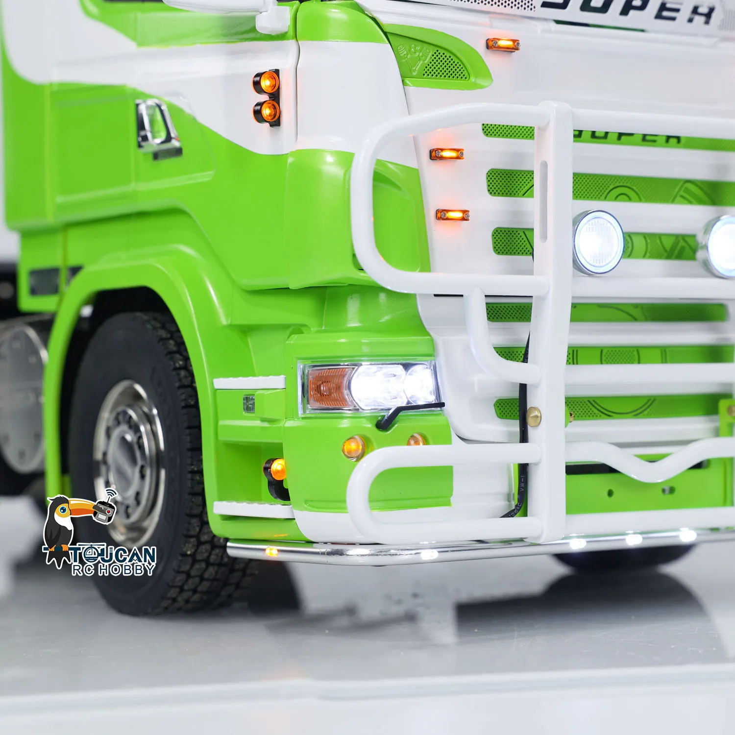 

Toy 6x6 Metal Chassis 1/14 RTR RC Tractor Truck R620 Model Air Suspension Sound Light System Remote Control Vehicel Toy Car Gift