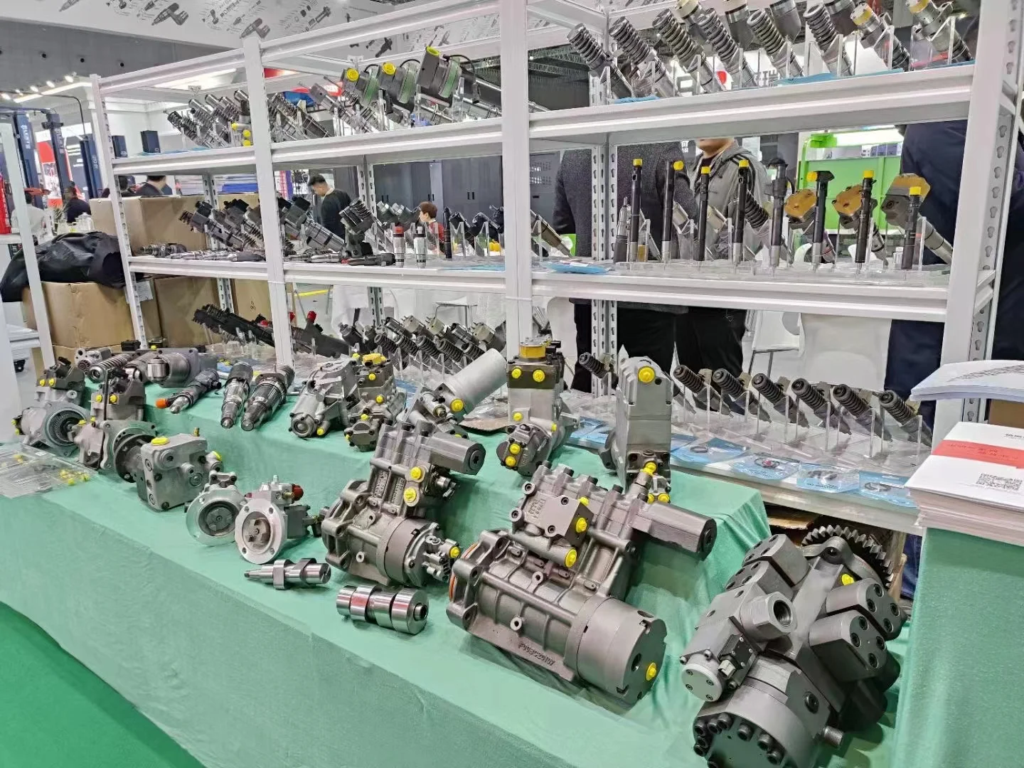 مضخة إثارة الوقود عالية الجودة 094000-0421 22100-E0301 لمحرك هينو E13C #4