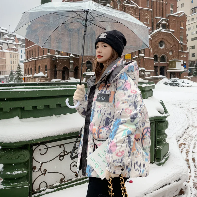 90 Graffiti Hooded Down Jacket Women's Winter 2025 New Loose Casual Personalized Fashion Versatile Thick Bread Coat