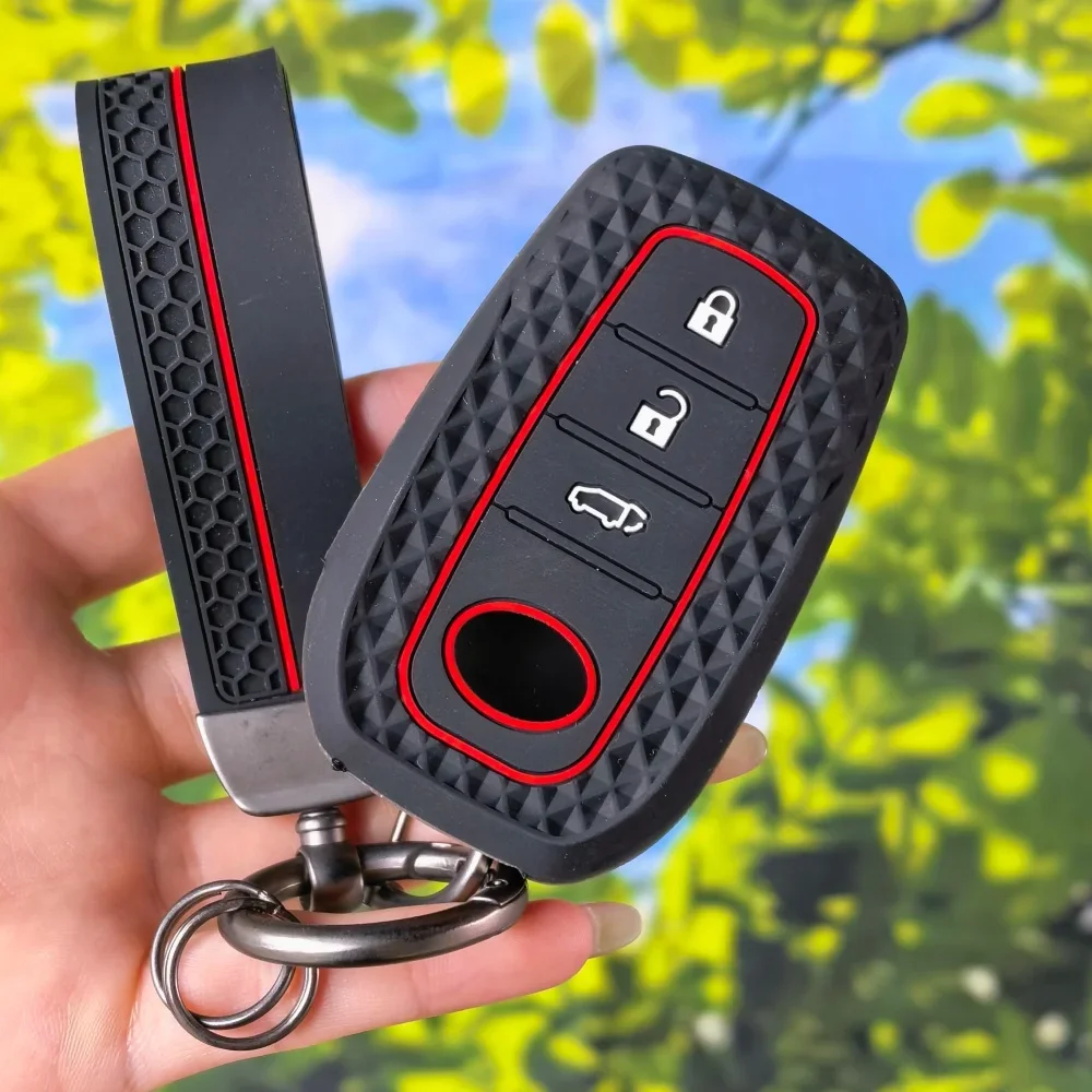 Sport Red‑Outline Silicone Key Shell With Keychain Chain Fit Toyota Corolla Cross Yaris Cross Hilux Land Cruiser LC200 LC300