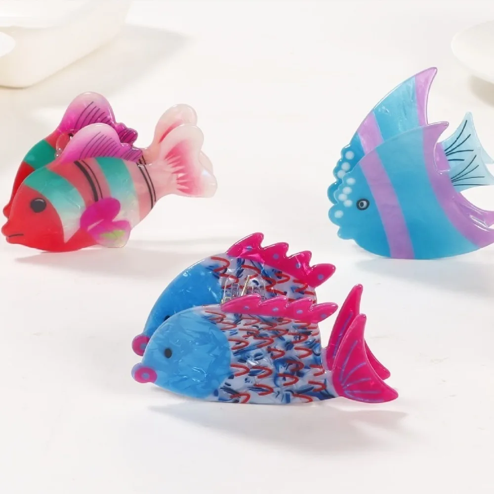 

Funny Animal Fish Hair Claw Non-slip Ocean Series PVC Claw Clip Ponytail Holder Hair Accessories Large Shark Clip Women