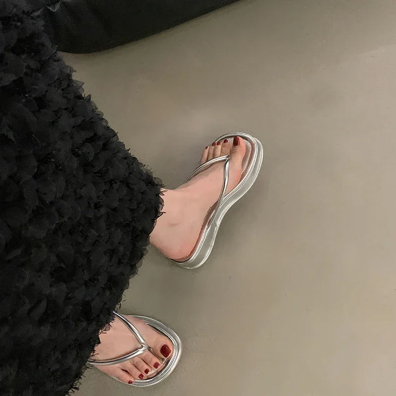 Letnie platformy damskie kapcie moda eleganckie grube dno slajdy buty damskie dorywczo kliny obcas Sandalias Flip Flop