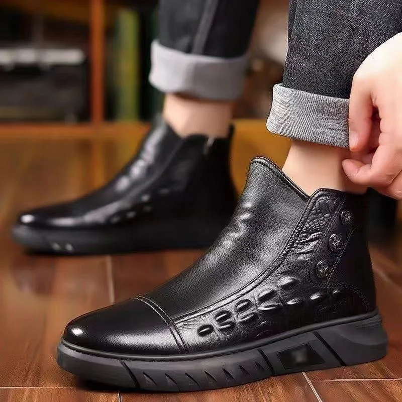 Fashion Brogue Mens Chelsea Boots Genuine Leather Ankle Boots Comfortable Male Motorcycle Boots Elegantes High Top Shoes Botas