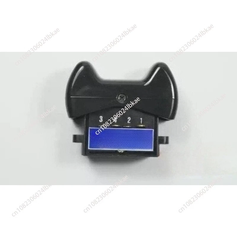

Zoom potentiometer camera handle