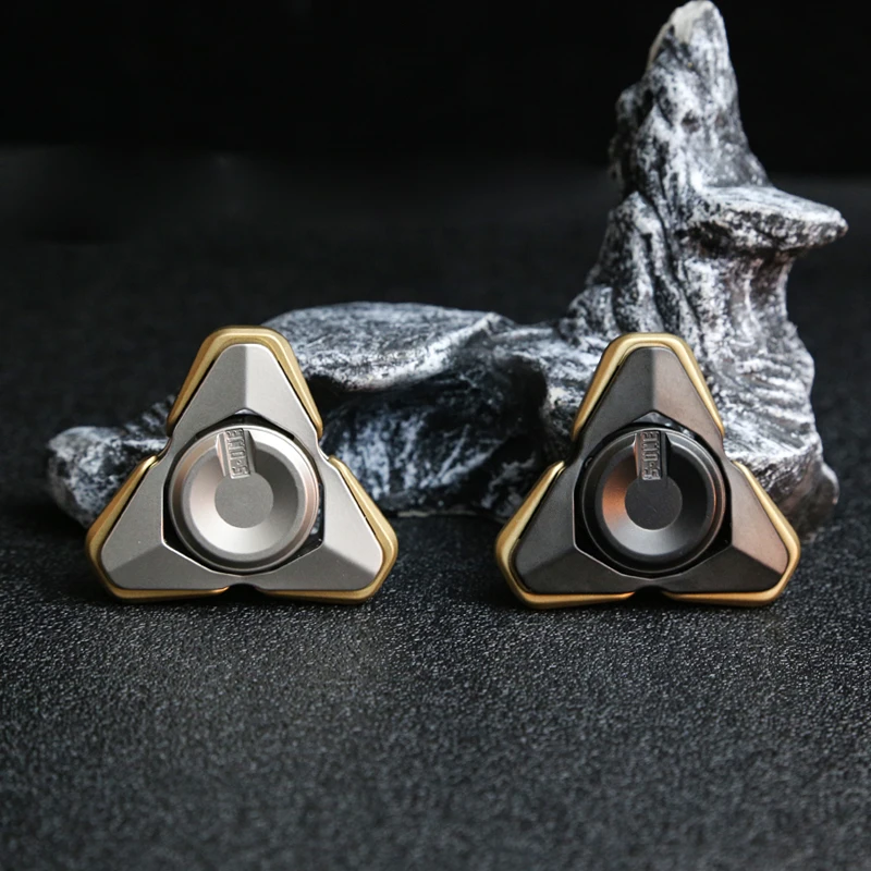 Suyn QS Fidget Spinner magnético de armadura abierta, juguete de Metal para aliviar el estrés para adultos |   Juguete de descompresión de escritorio superior giratorio magnético