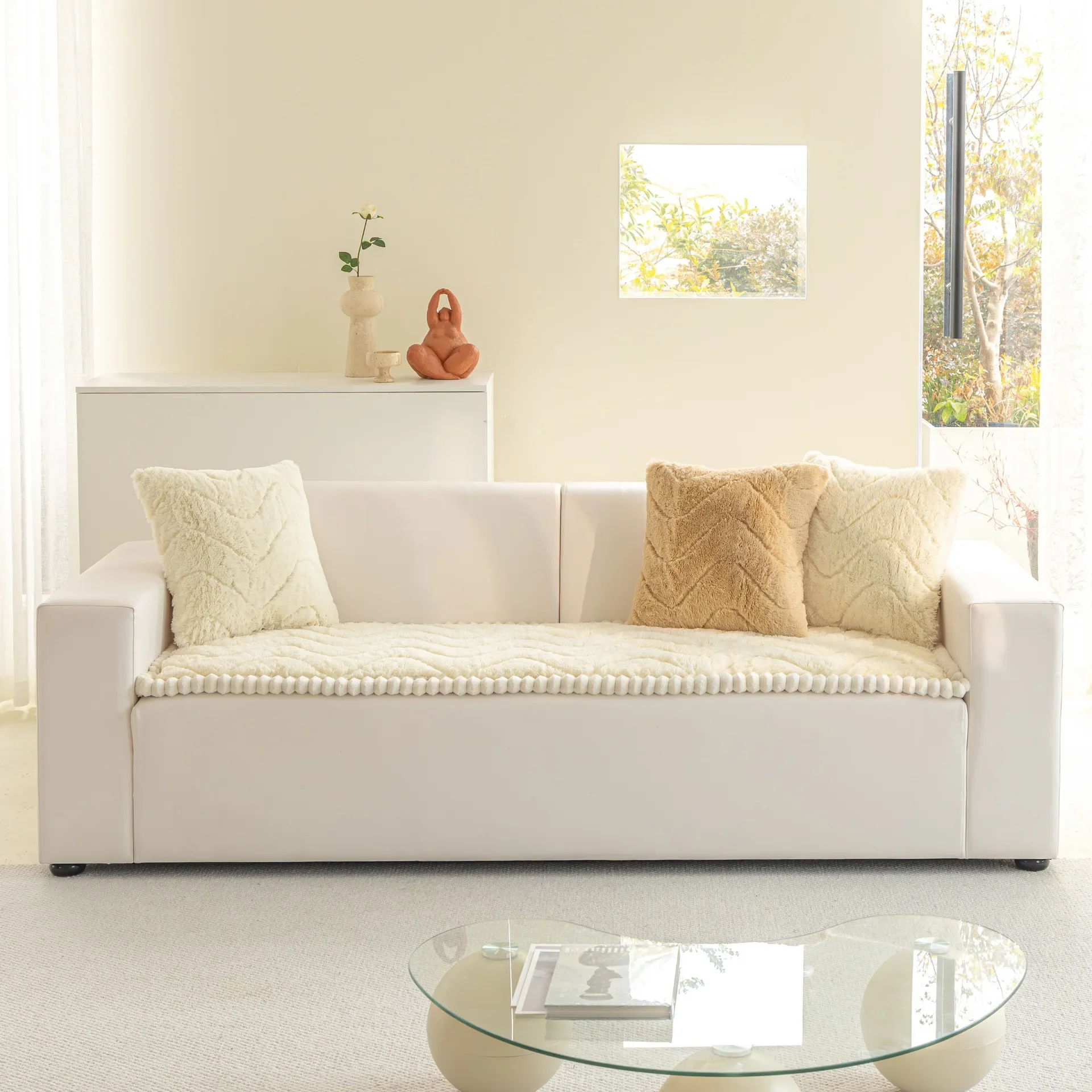 Plush Sofa Cover Solid Color Simple Versatile Autumn Winter New One-Piece Cushion Thickened Skin-Friendly Non-Slip Sofa Cover