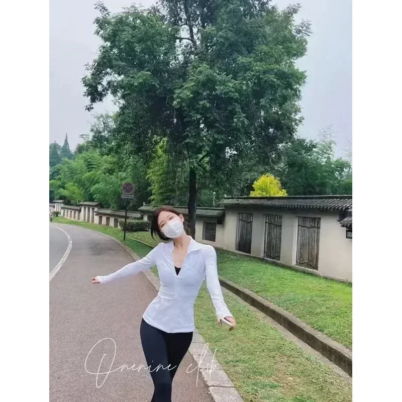 سترة رياضية نسائية بأكمام طويلة مع جيوب عالية المرونة للياقة البدنية واليوجا والجري وسحاب للتمرين معطف علوي