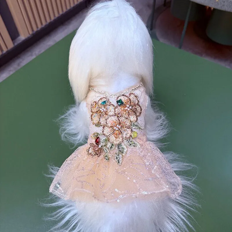 ropa-de-alta-gama-para-perros-vestido-de-princesa-con-encaje-calado-lentejuelas-y-flores-bordadas-a-mano-para-perros-pequenos-y-medianos