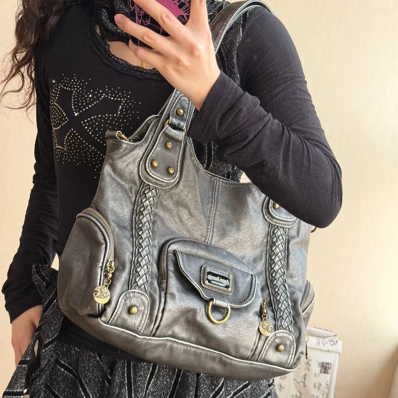 Original Motorradtasche mit Nieten, Multi-Pocket Unterarmtasche, Hot Girl Persönlichkeits-Umhängetaschen für Damen – Detail 6