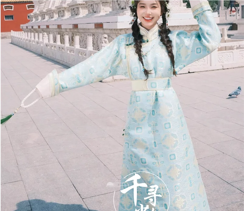 

Mongolian Dress Woman Yunnan Lijiang Ethnic Style Mongolian Robe Photo