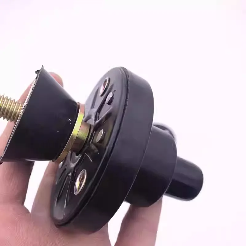 Loader 526 round pinch lock loader positioning lock engineering vehicle accessories Longgong Liugong Lingong loader door lock